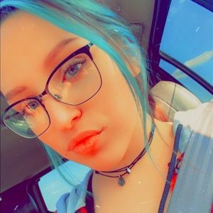 Meet your Posher, Katelyn